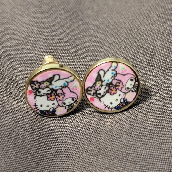 Sanrio Hello Kitty Koukousei Kuromi Cinnamoroll My Melody Stud Earrings - Picture 1 of 4